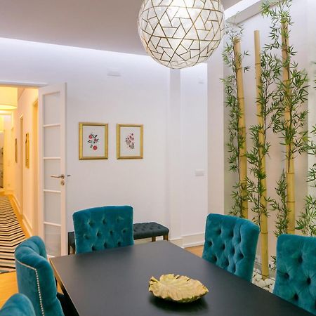 Apartament With A Terrace In The Heart Of Lisbon, 300 Buitenkant foto