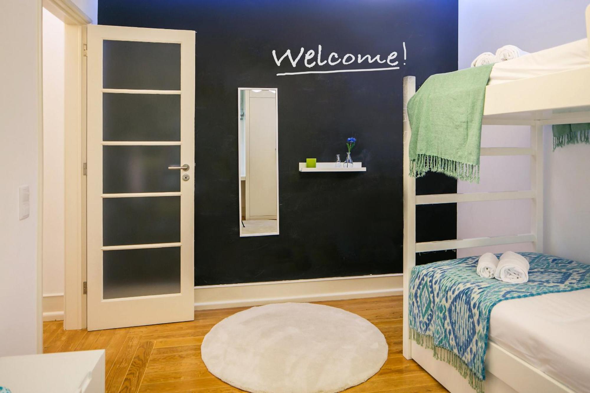 Apartament With A Terrace In The Heart Of Lisbon, 300 Buitenkant foto